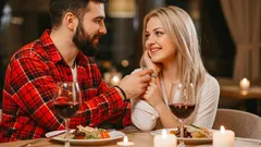 8 suptilnih znakova: kako prepoznati da se nekome sviđate