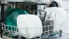  Četiri kuhinjska predmeta koja se ne bi smjela prati u perilici posuđa.