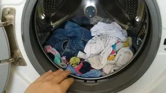 Brojka "7 kg" na perilici rublja odnosi se na težinu rublja, bilo suhog ili mokrog: kako izračunati opterećenje