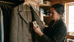 Zašto iskusne kućanice stavljaju sapun u džepove jakni: tako im odjeća traje dulje