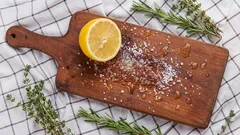 Vaša daska za rezanje mirisat će svježe: jednostavni načini za uklanjanje neugodnih mirisa