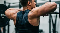 Najbolje vježbe za ramena za postizanje V-oblikovanog izgleda